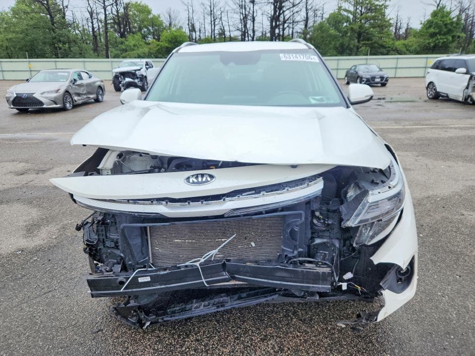 2021 KIA SELTOS S 5