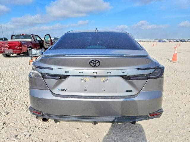 2025 TOYOTA CAMRY SE 6
