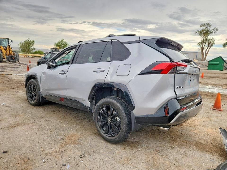 2024 TOYOTA RAV4 SE 2