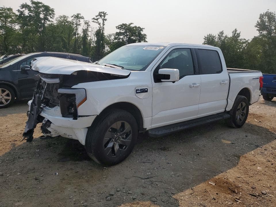 2025 FORD F150 LIGHTNING LARIAT