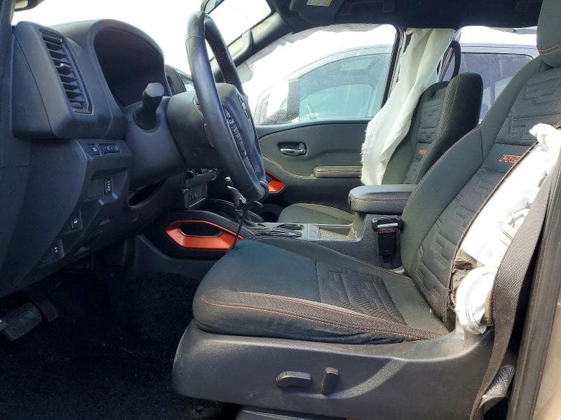 2024 NISSAN FRONTIER PRO-4X 7