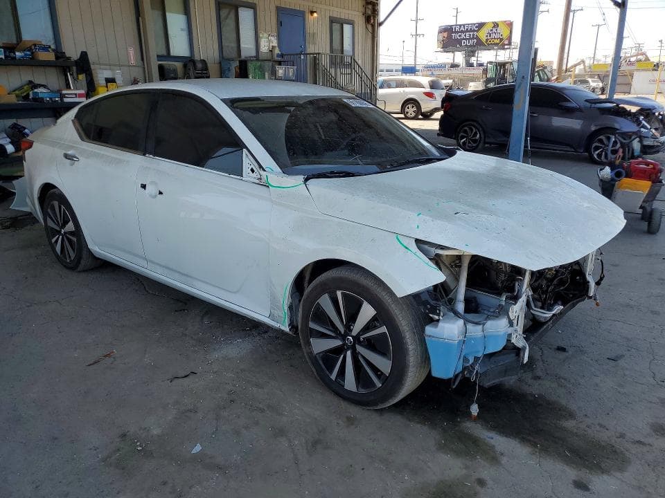 2021 NISSAN ALTIMA SV 4