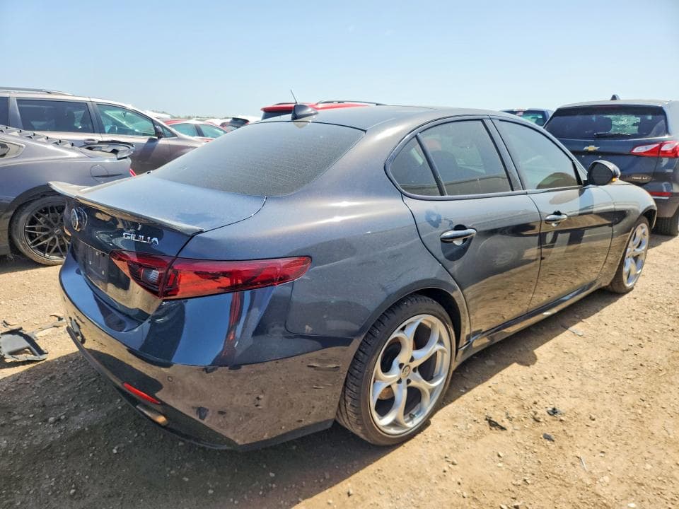 2019 ALFA ROMEO GIULIA TI 3
