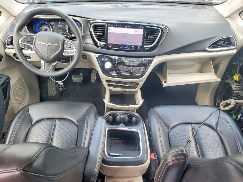 2023 CHRYSLER PACIFICA TOURING L 8