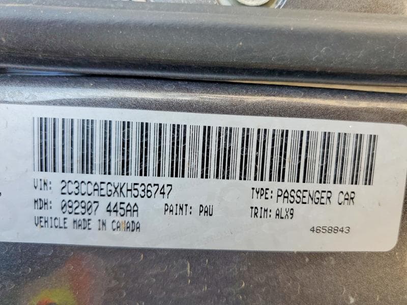 2019 CHRYSLER 300 LIMITED 12