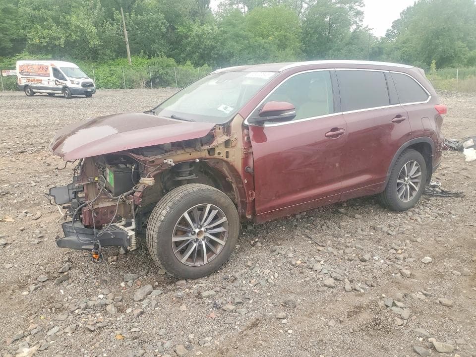 2017 TOYOTA HIGHLANDER XLE - 1