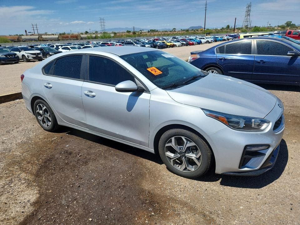 2021 KIA FORTE LXS 4