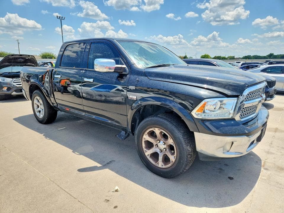 2017 RAM 1500 LARAMIE 4