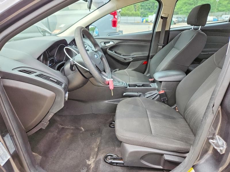 2017 FORD FOCUS SE 7