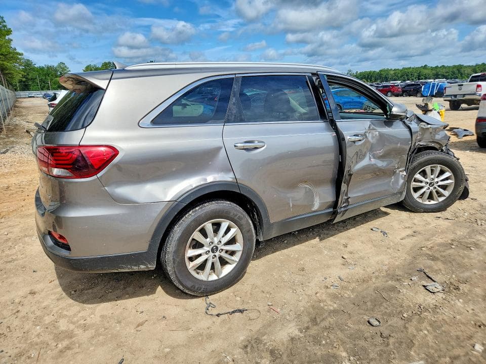 2019 KIA SORENTO LX 3