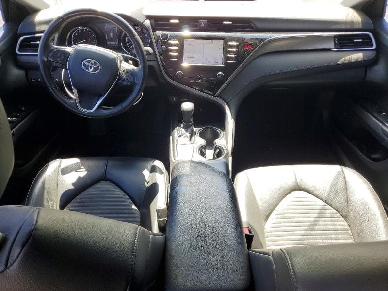 2018 TOYOTA CAMRY SE 8