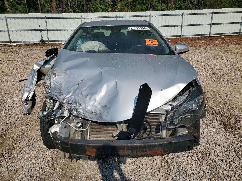 2017 TOYOTA COROLLA LE 5