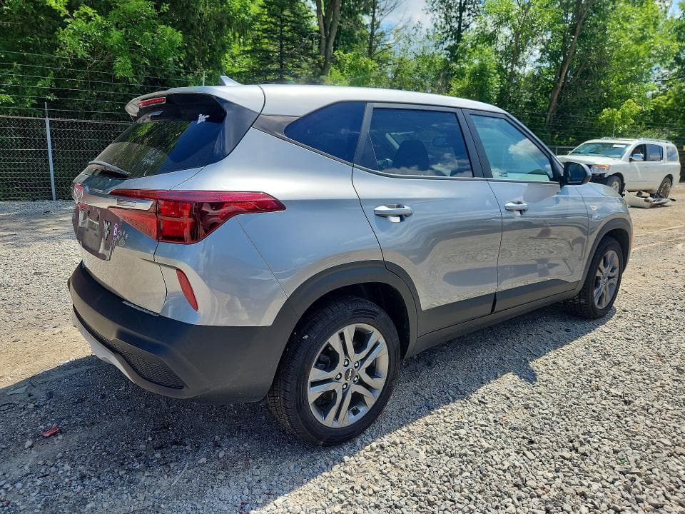 2023 KIA SELTOS 3