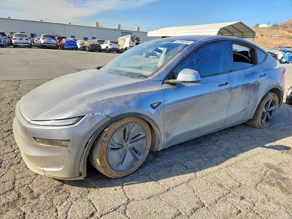 2026 TESLA MODEL Y - 1