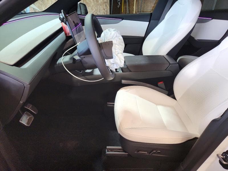 2026 TESLA MODEL Y 7