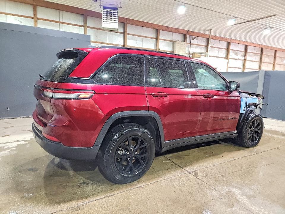 2025 JEEP GRAND CHEROKEE LAREDO 3