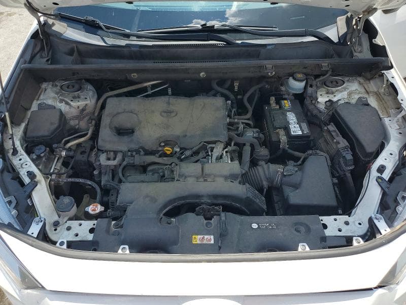 2019 TOYOTA RAV4 XLE 12