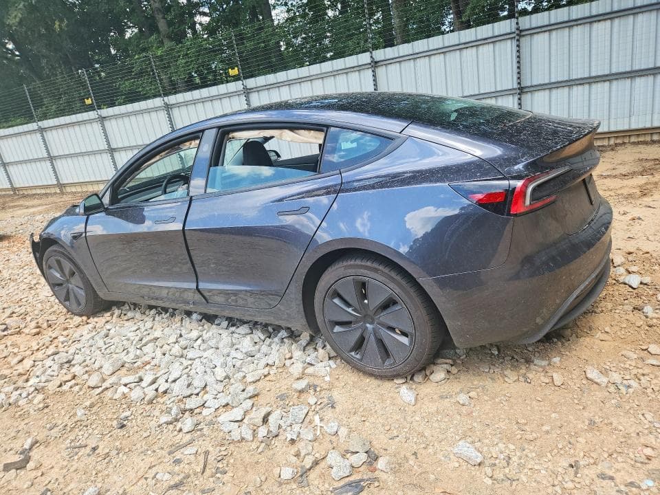 2026 TESLA MODEL 3 2