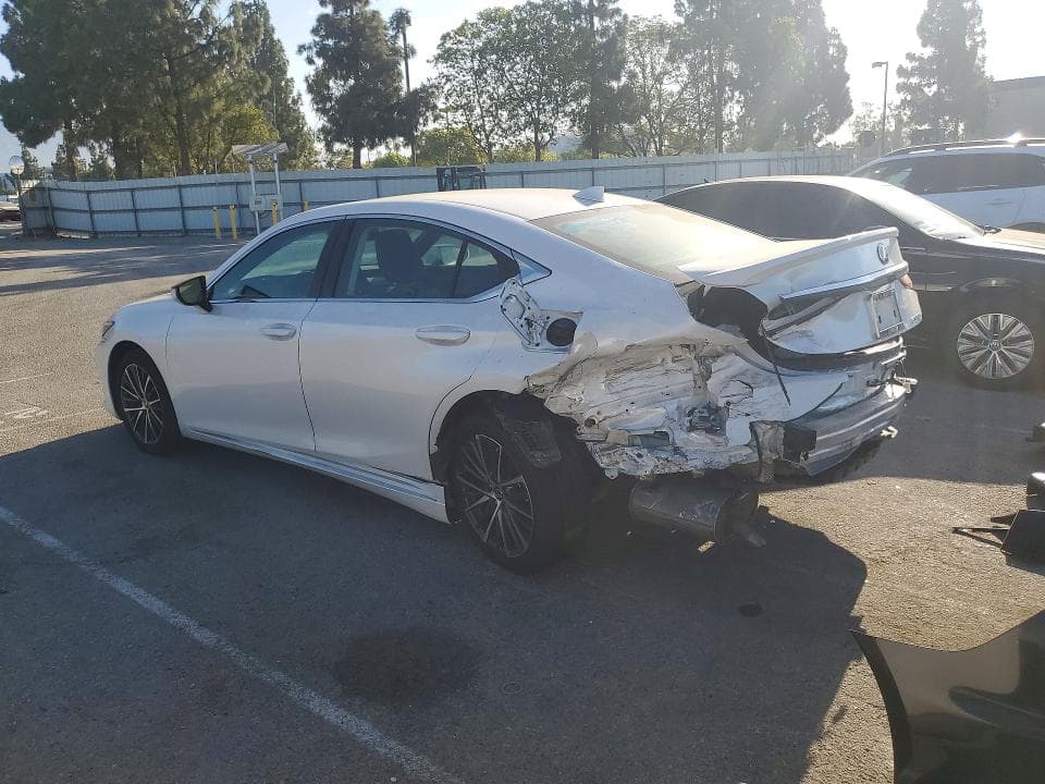 2024 LEXUS ES 300H BASE 2