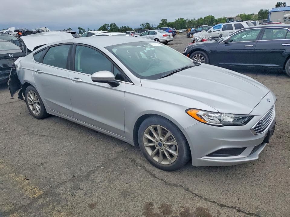 2017 FORD FUSION SE 4