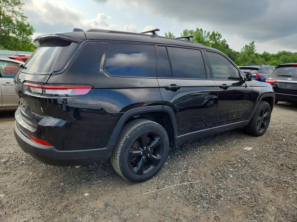 2022 JEEP GRAND CHEROKEE L LAREDO 3
