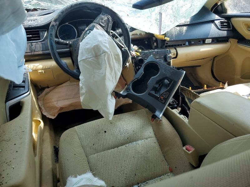 2017 TOYOTA CAMRY LE 8
