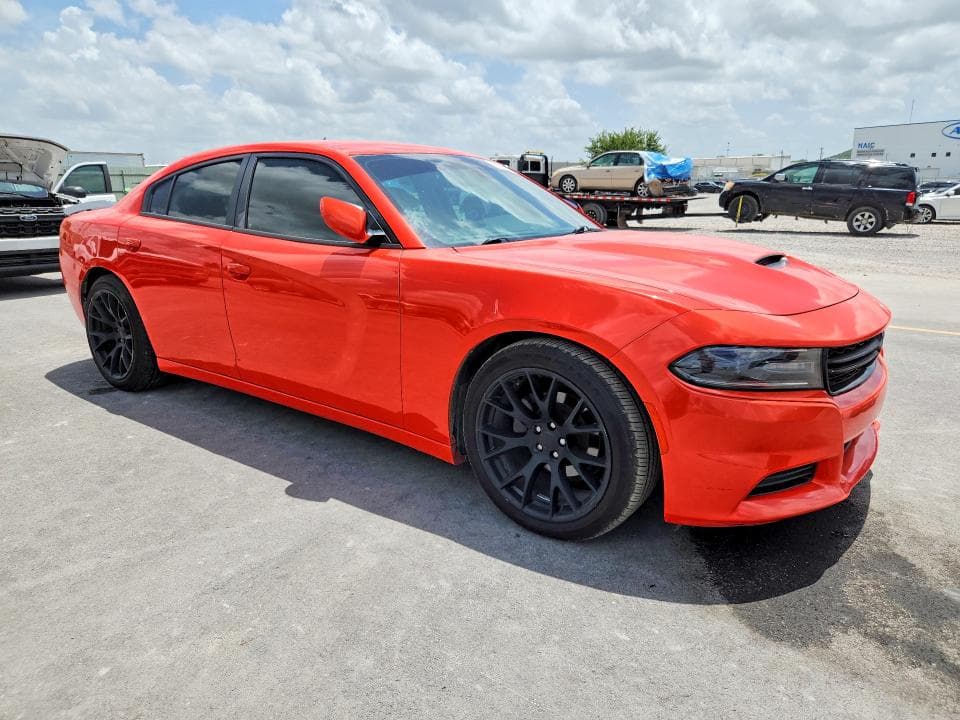 2017 DODGE CHARGER SE 4