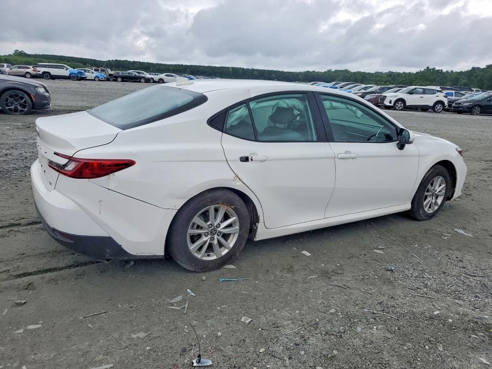 2025 TOYOTA CAMRY LE 3