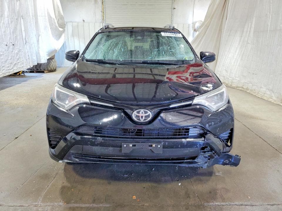 2017 TOYOTA RAV4 LE 5
