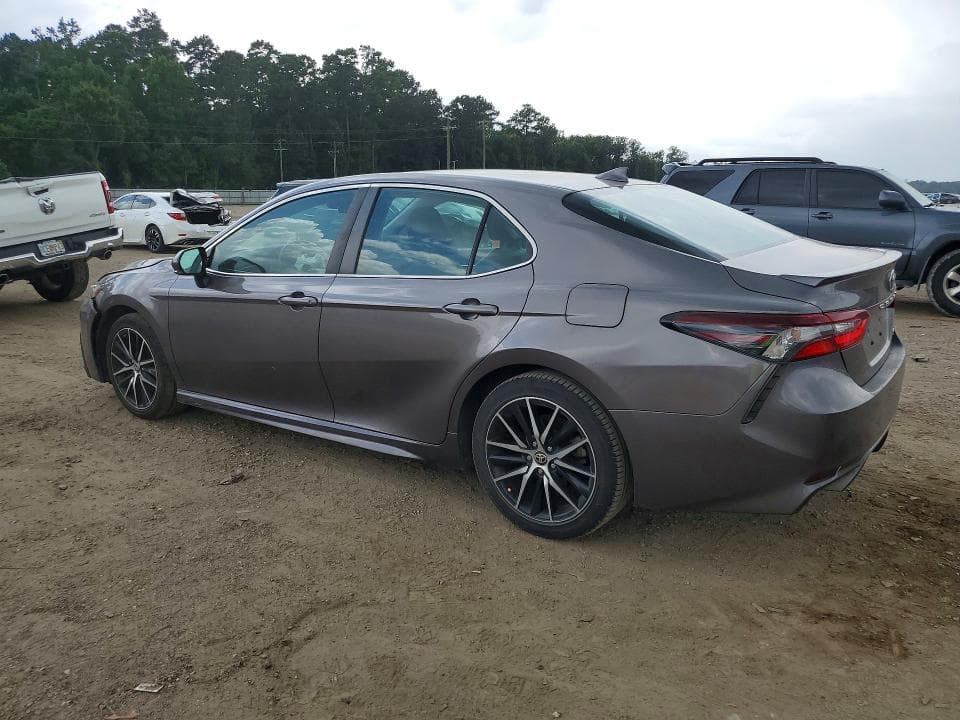 2022 TOYOTA CAMRY SE 2