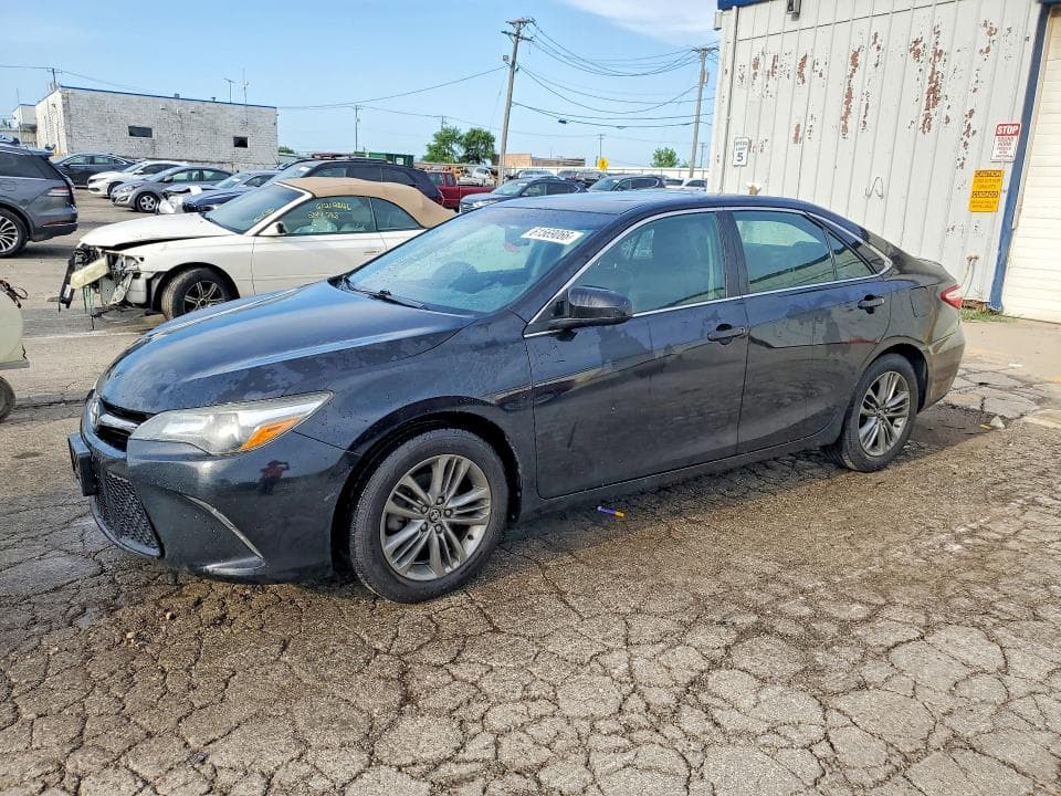2017 TOYOTA CAMRY SE