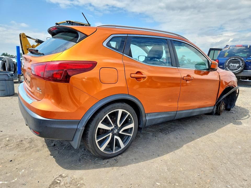2017 NISSAN ROGUE SPORT SL 3