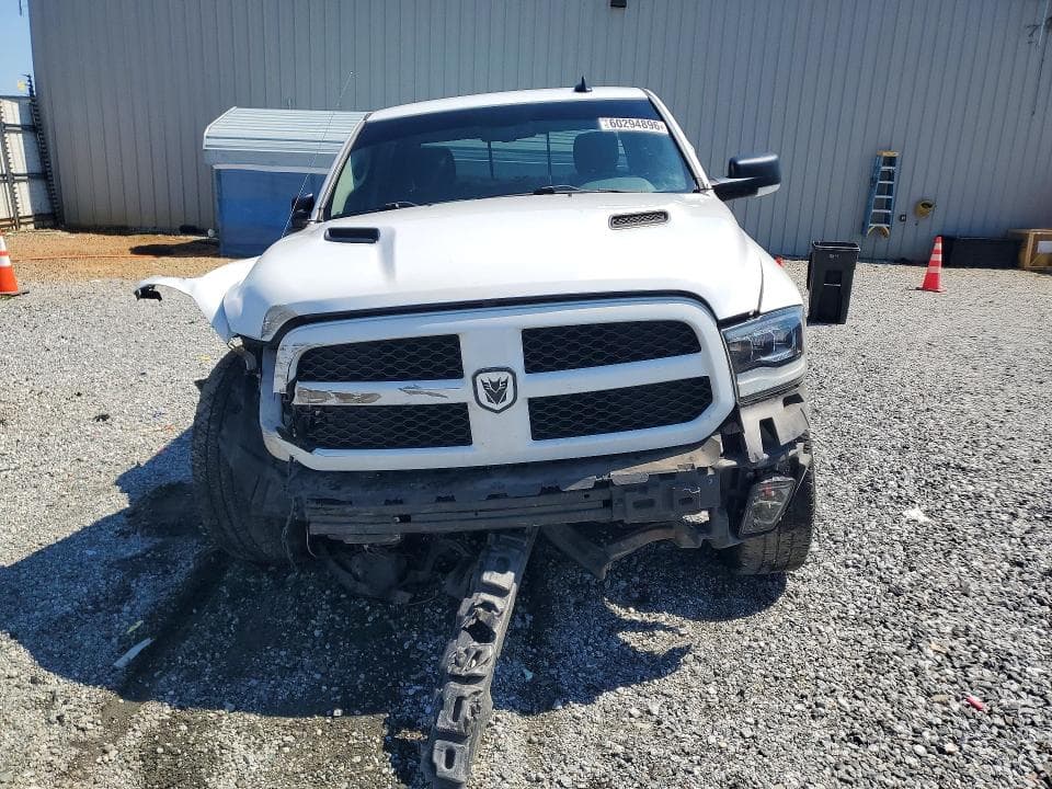 2017 RAM 1500 SLT 5