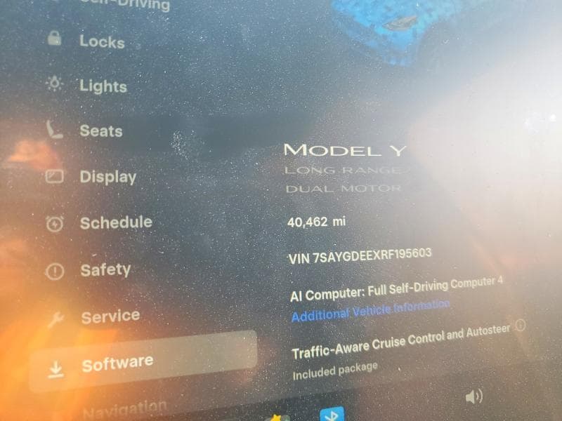 2024 TESLA MODEL Y 9