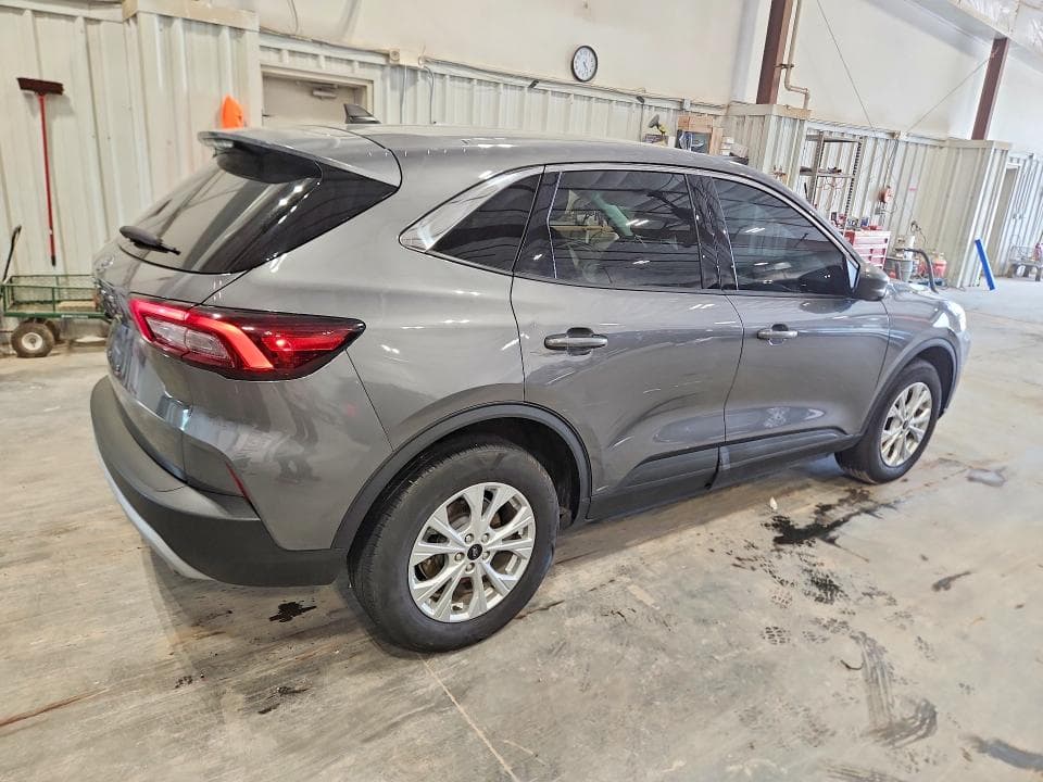 2024 FORD ESCAPE ACTIVE 3