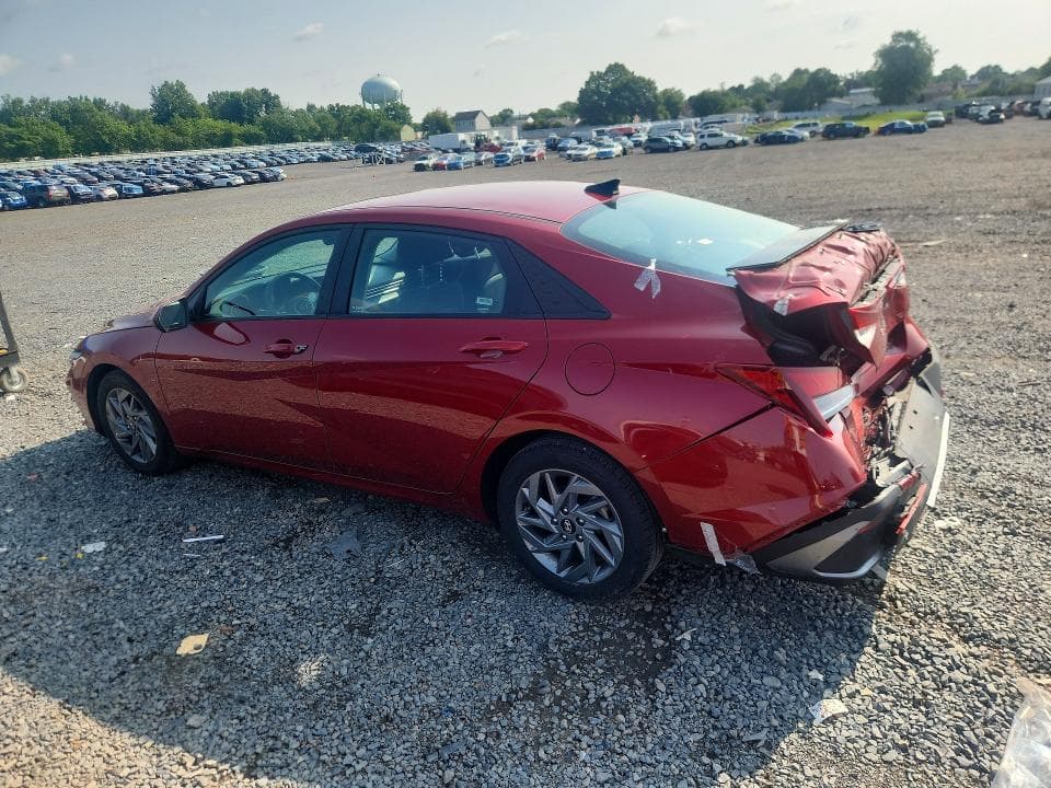 2024 HYUNDAI ELANTRA SEL 2