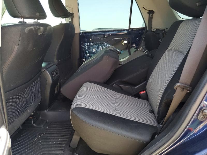 2022 TOYOTA 4RUNNER SR5 10