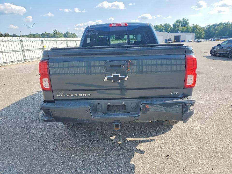 2017 CHEVROLET SILVERADO K1500 LTZ 6
