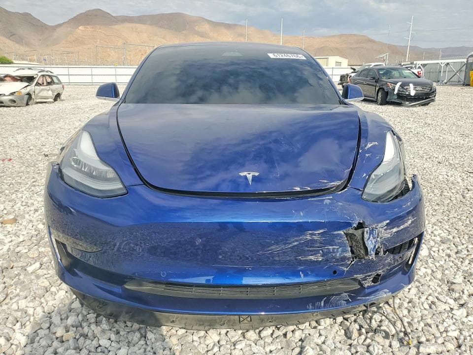2018 TESLA MODEL 3 5