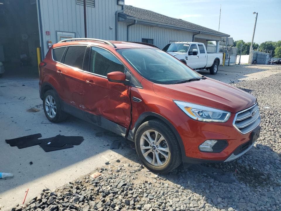 2019 FORD ESCAPE SEL 4