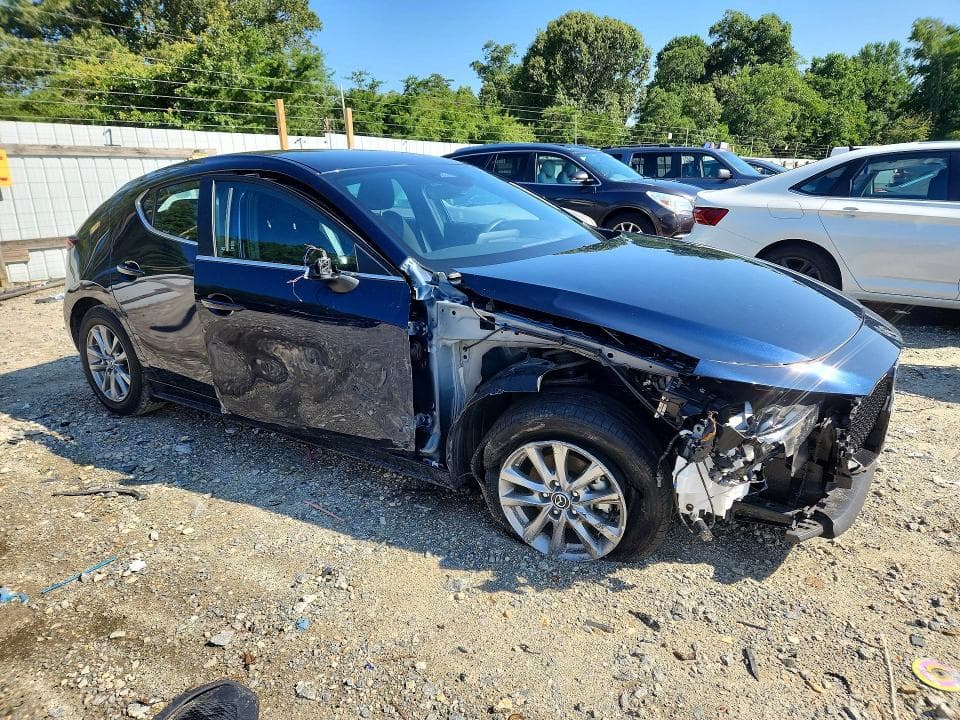 2025 MAZDA 3 4