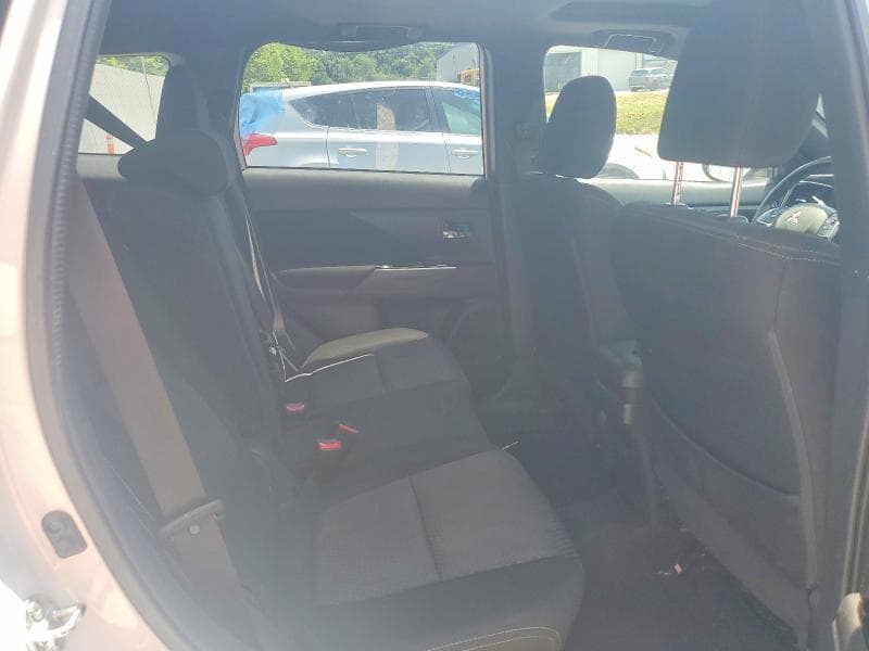 2018 MITSUBISHI OUTLANDER SE 10