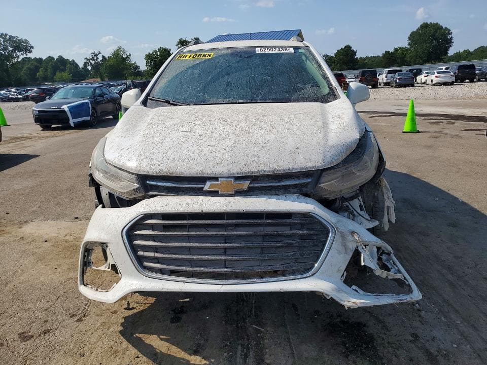 2017 CHEVROLET TRAX 1LT 5