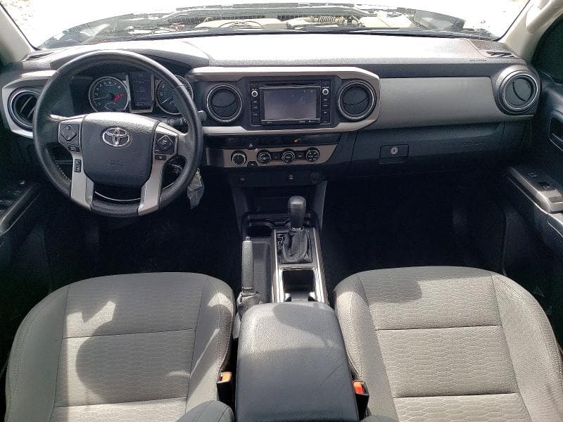 2017 TOYOTA TACOMA 8