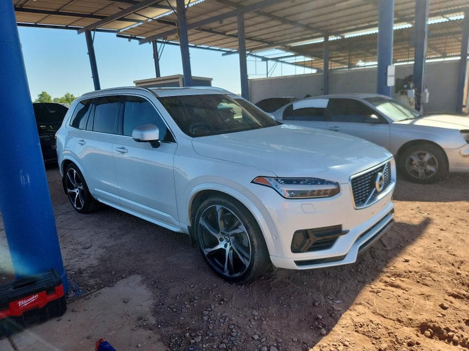 2018 VOLVO XC90 T8 4