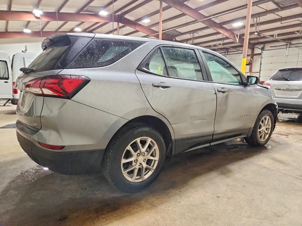 2024 CHEVROLET EQUINOX LS 3