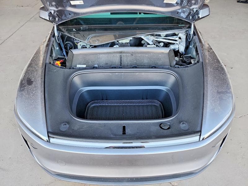 2026 TESLA MODEL Y 11