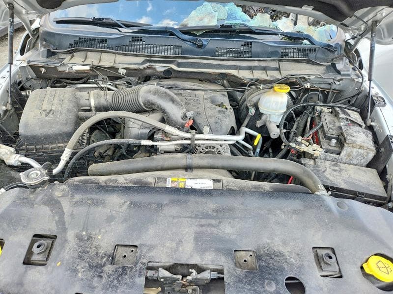 2019 RAM 1500 CLASSIC SLT 11