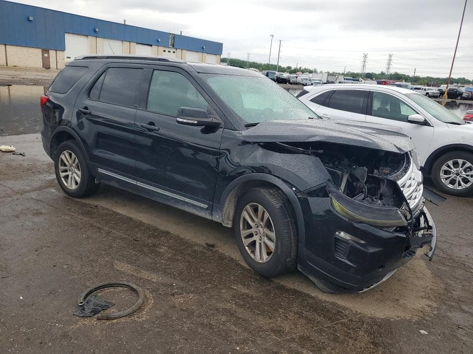 2018 FORD EXPLORER XLT 4