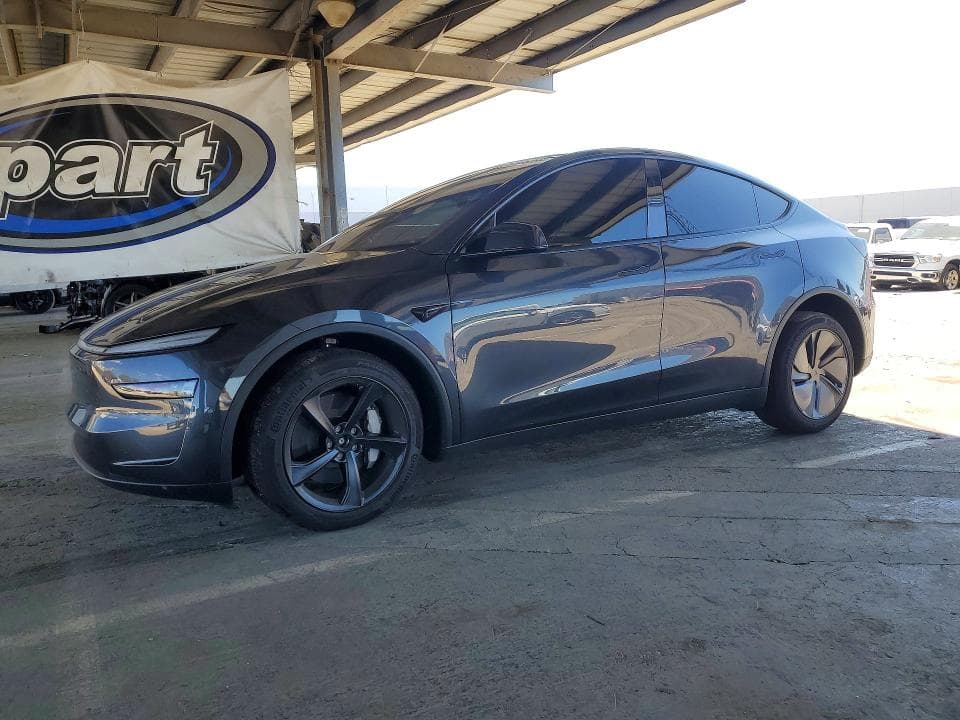 2026 TESLA MODEL Y - 1